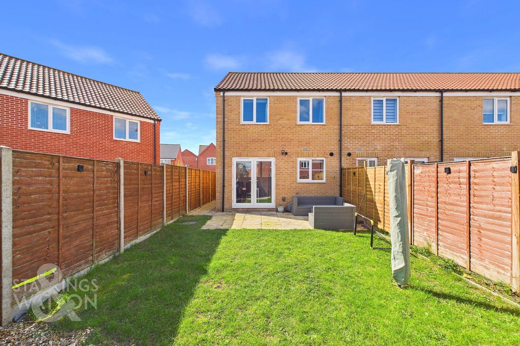 Property photo 1 of 22