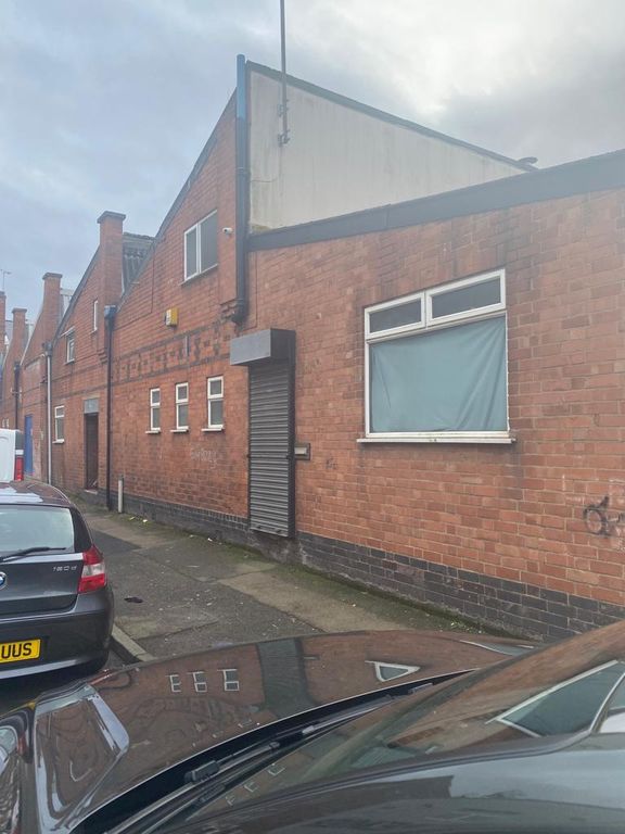 Property photo 1 of 6