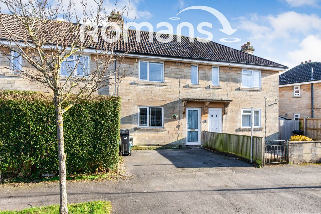 Property photo 1 of 12 4