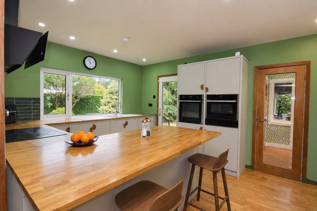 Property photo 3 of 35 Kitchen