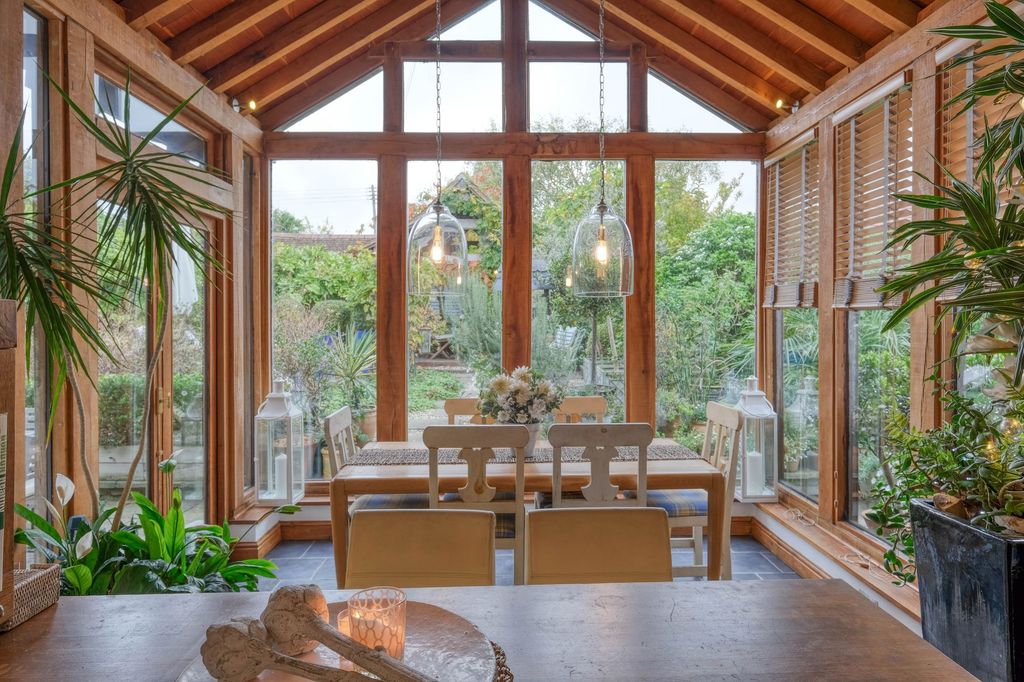 Property photo 3 of 29