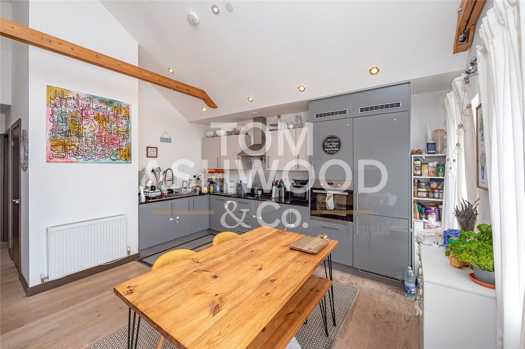 Property photo 3 of 9 Picture No. 04