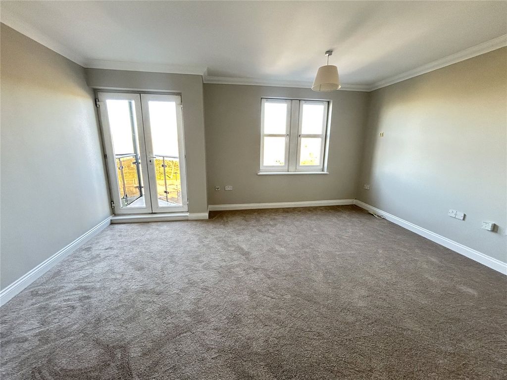 Property photo 3 of 14 Picture No. 22