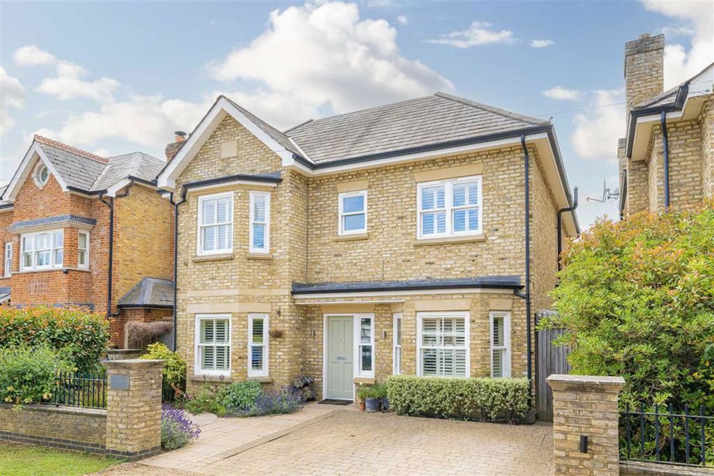 Property photo 1 of 14