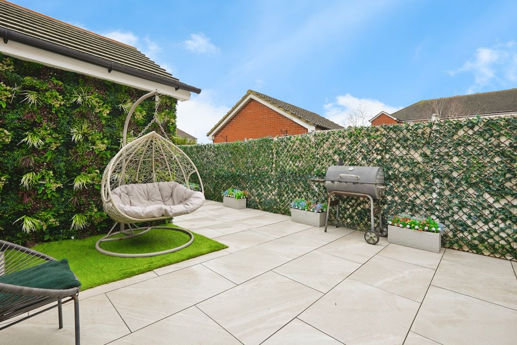 Property photo 3 of 27 Rear Garden