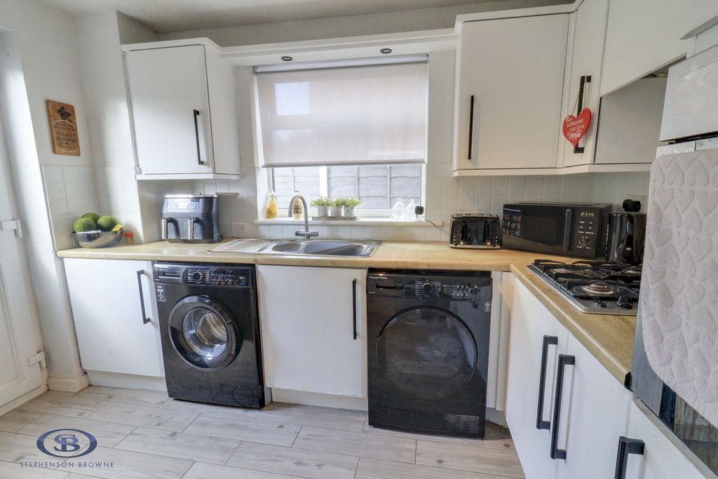 Property photo 2 of 31 Pbox-Img.Jpg