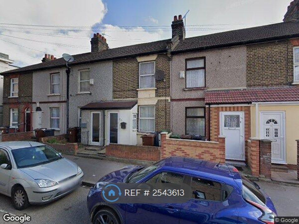 Property photo 1 of 12