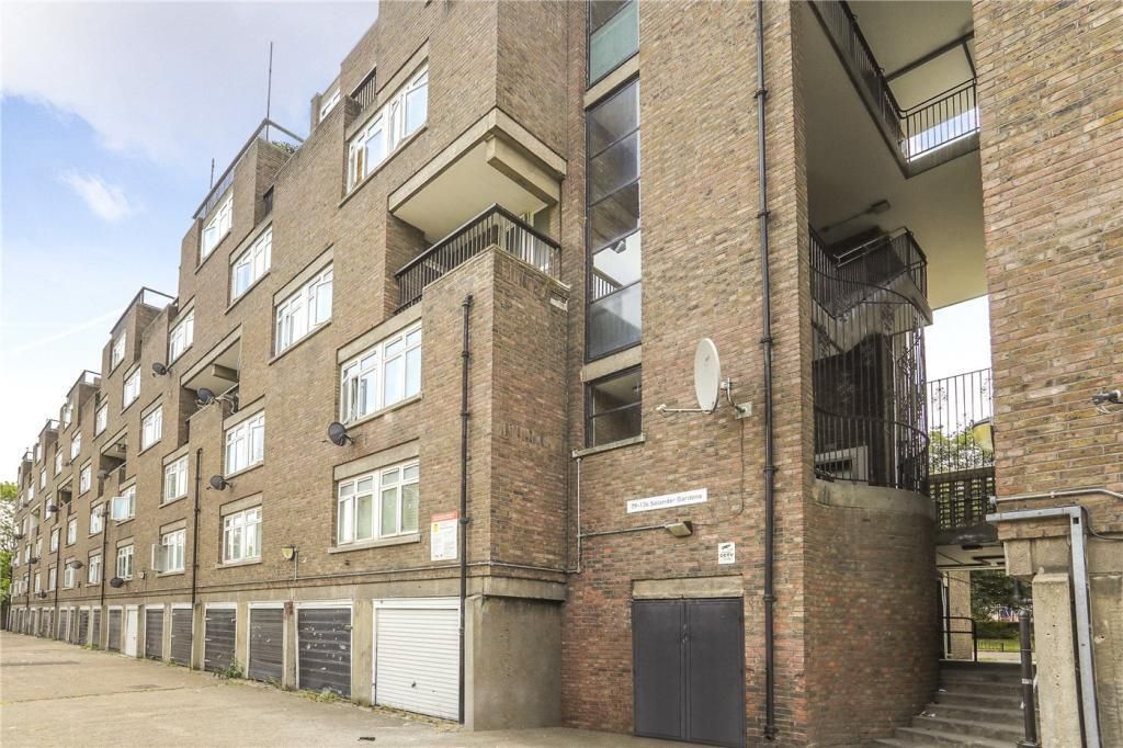 Property photo 1 of 1 3 Bedroom Ground Floor Maisonette For Sale In Solander Gardens, E1
