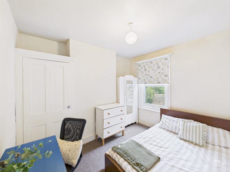 Property photo 2 of 8 Photo 6