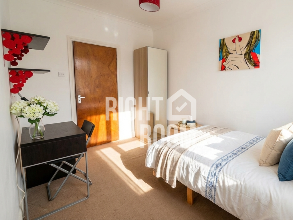 Property photo 3 of 6