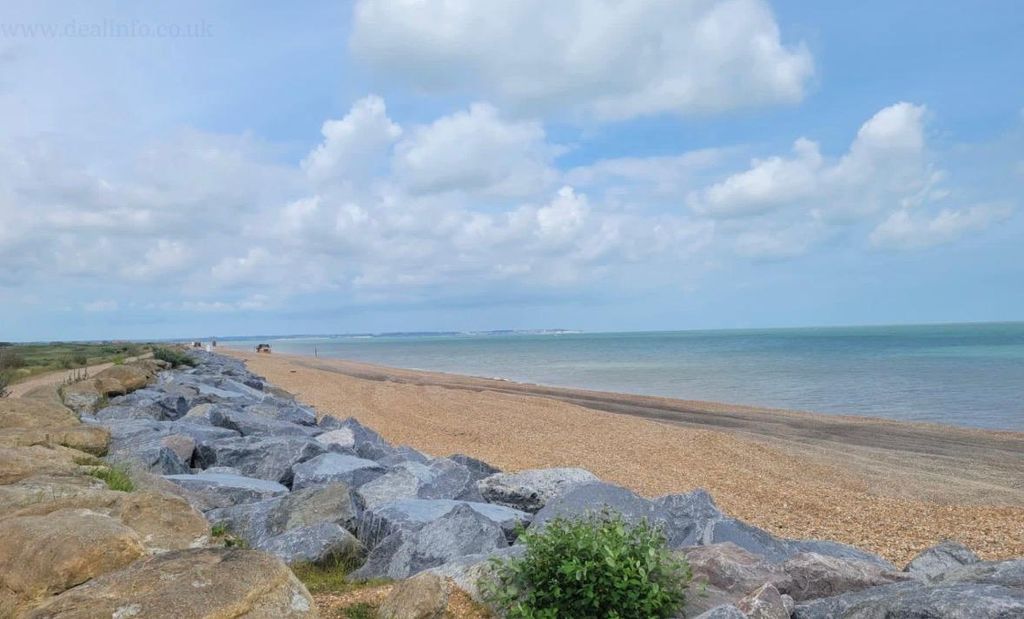 Property photo 3 of 21 Sea View Deal.Jpg