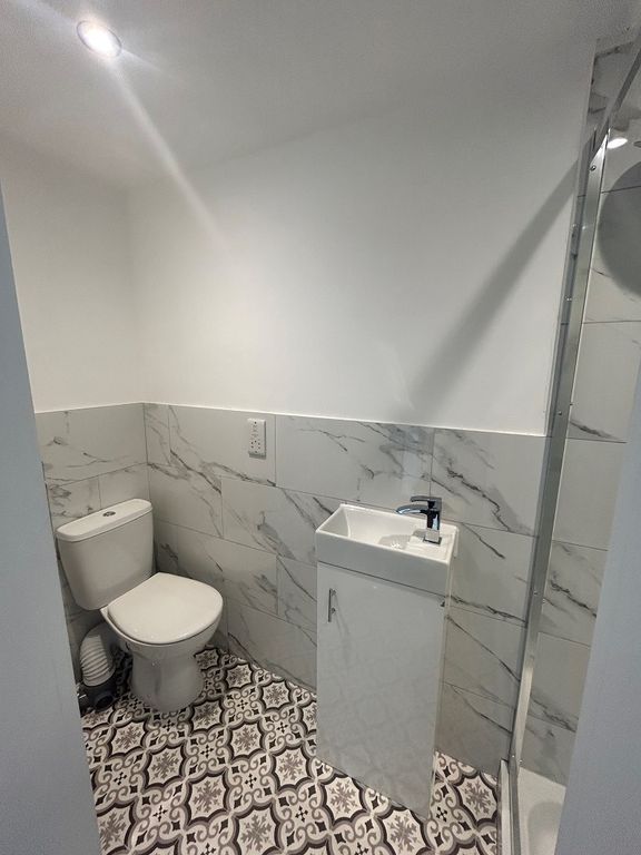 Property photo 2 of 8 2694-Pra12746-2-Raw