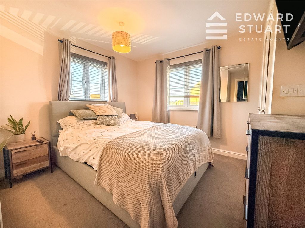 Property photo 2 of 13 Picture No. 01