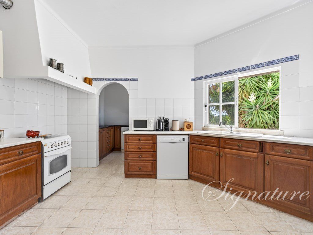 Property photo 3 of 51