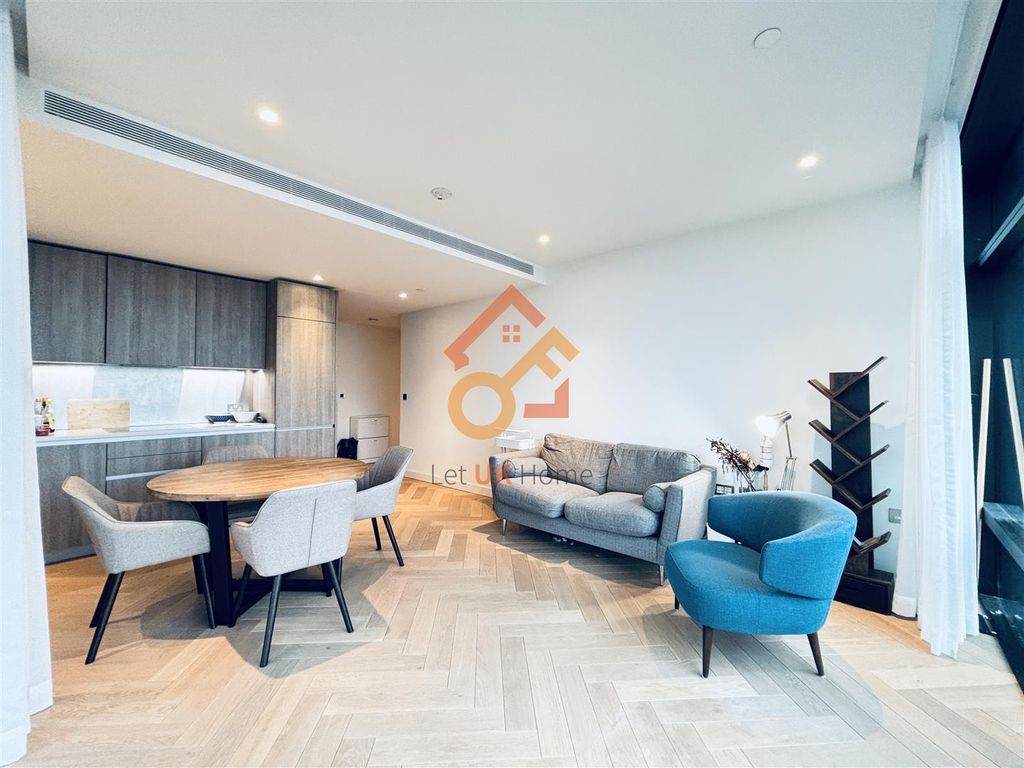 Property photo 1 of 20 2F614A7E-8Ab2-11Ef-8Bf7-00163F009382.Jpg