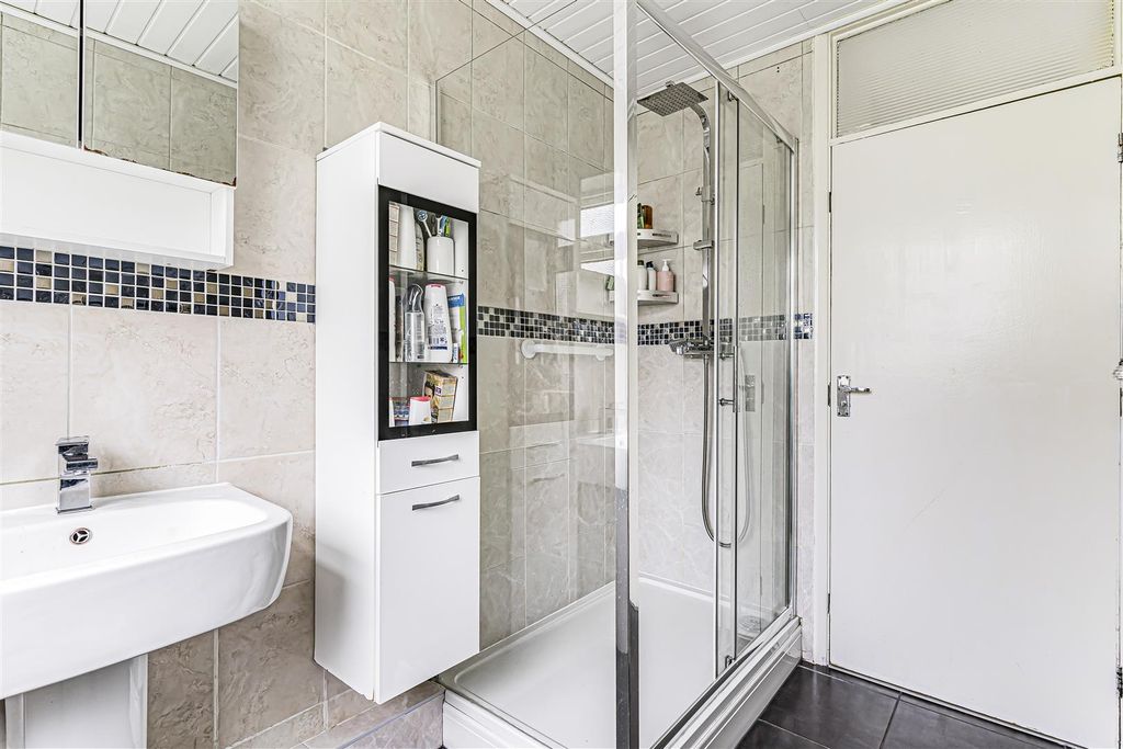 Property photo 3 of 10 11_75985.Jpg