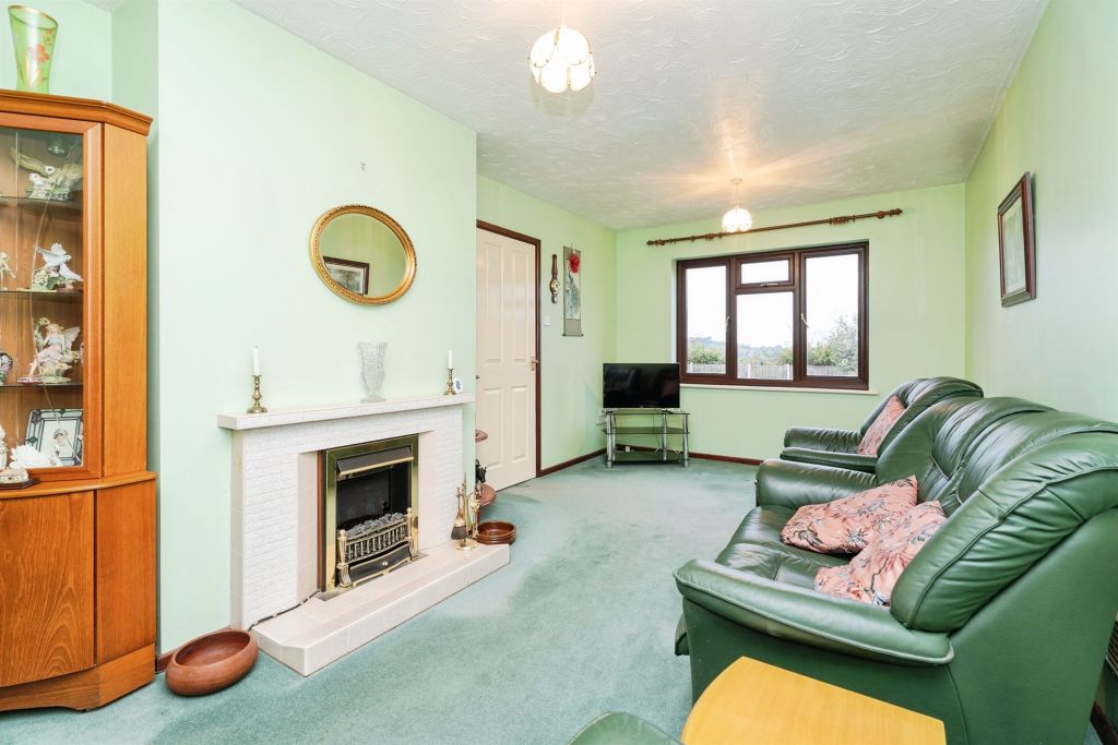 Property photo 3 of 14