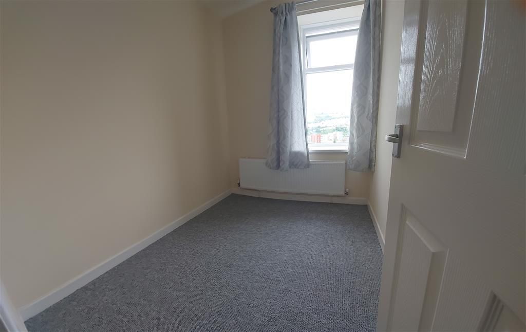 Property photo 2 of 20 Balcony