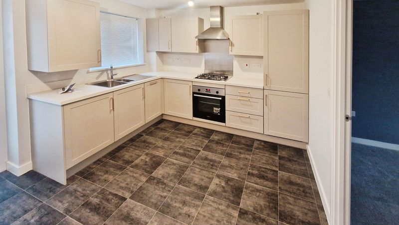 Property photo 2 of 11 Photo 19