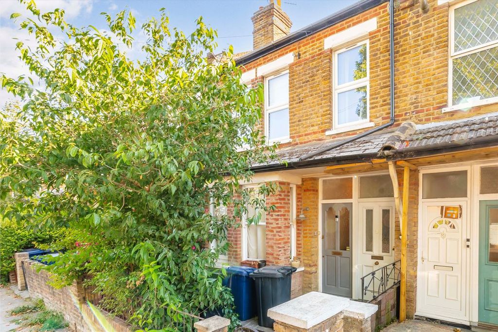 Property photo 1 of 6