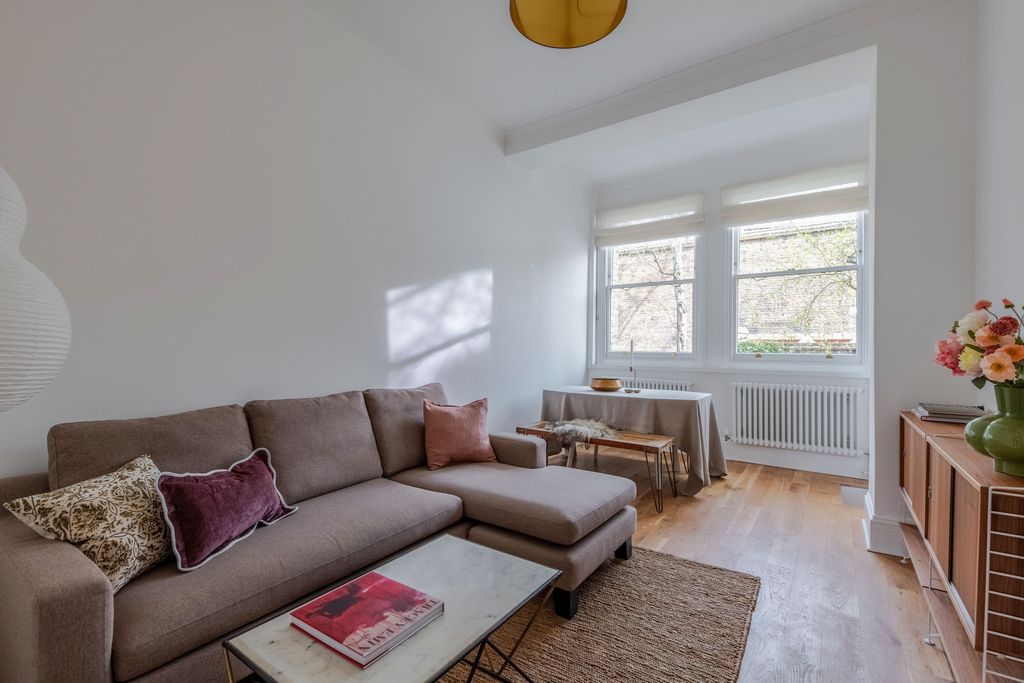 Property photo 2 of 7 Reception Room