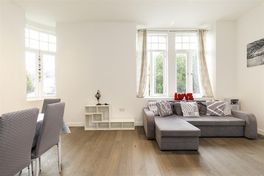 Property photo 2 of 19 3 Parkview -2.Jpg