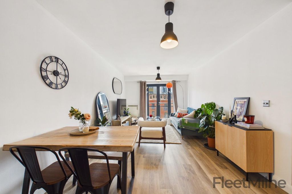 Property photo 3 of 19 Living/Dining Room