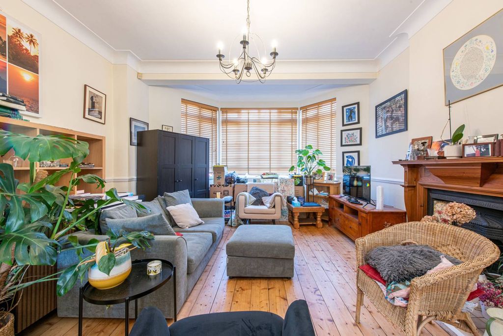 Property photo 2 of 5