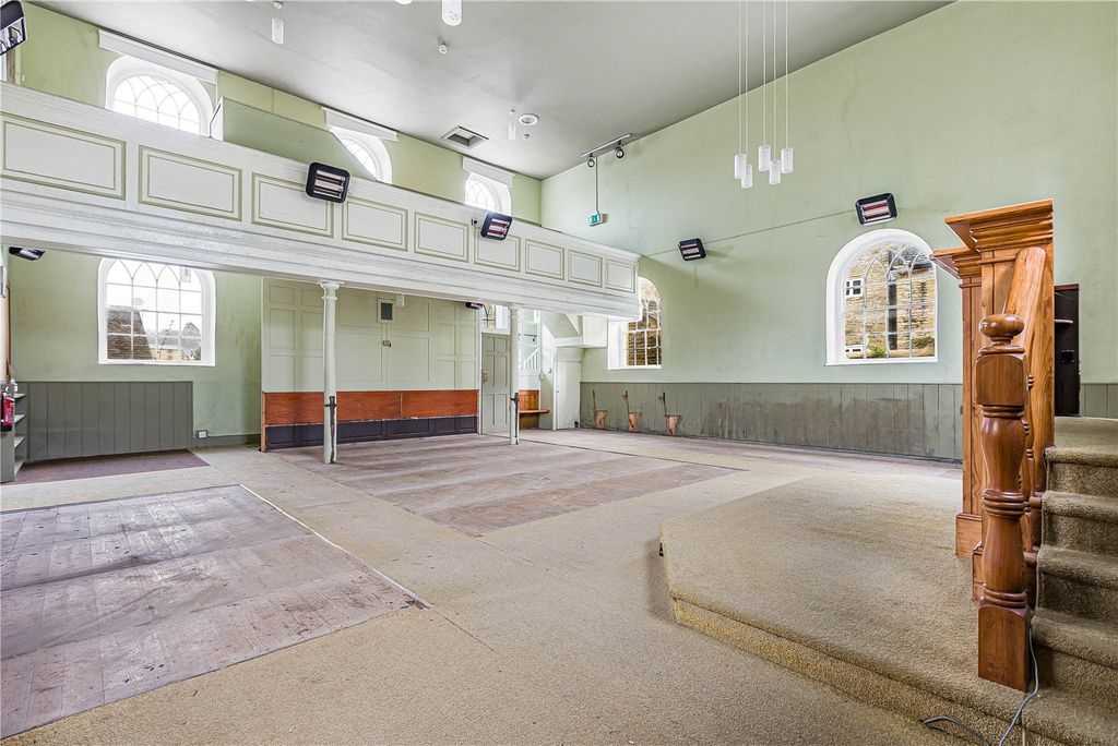 Property photo 2 of 14 Charlbury Methodist