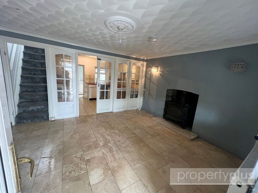 Property photo 2 of 12 Picture No. 05