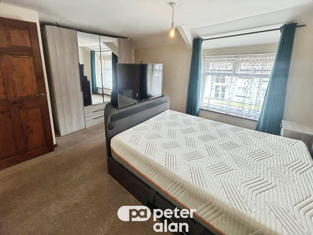 Property photo 1 of 13 Image