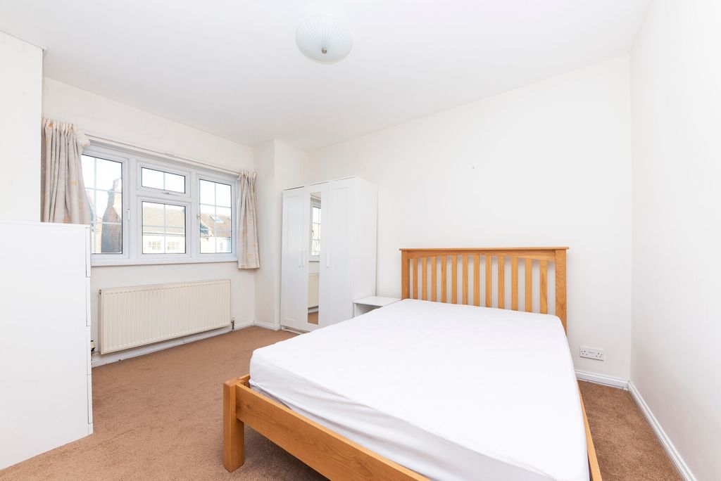 Property photo 3 of 10 Picture No. 09