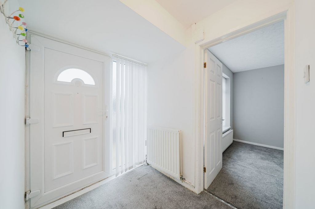 Property photo 2 of 22