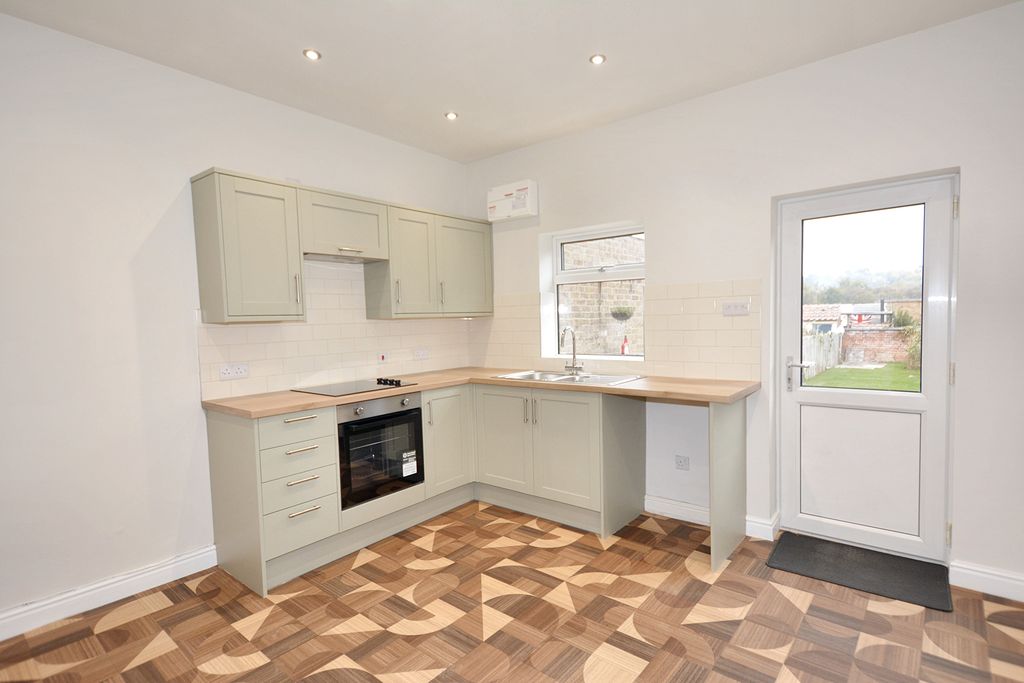 Property photo 2 of 11 Breakfast Kitchen(2)