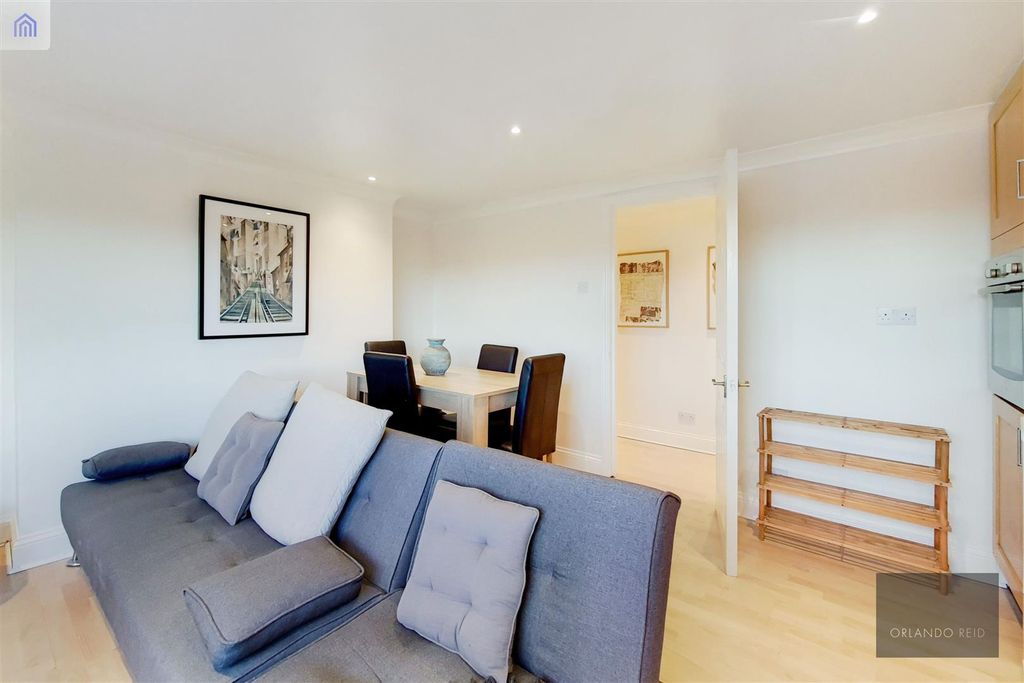 Property photo 2 of 5
