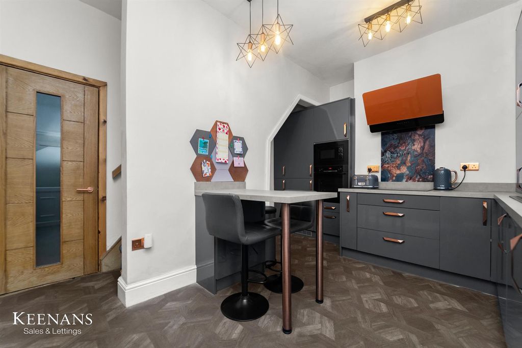 Property photo 2 of 16 2.Jpg