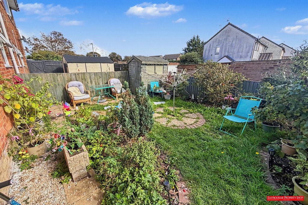 Property photo 3 of 11