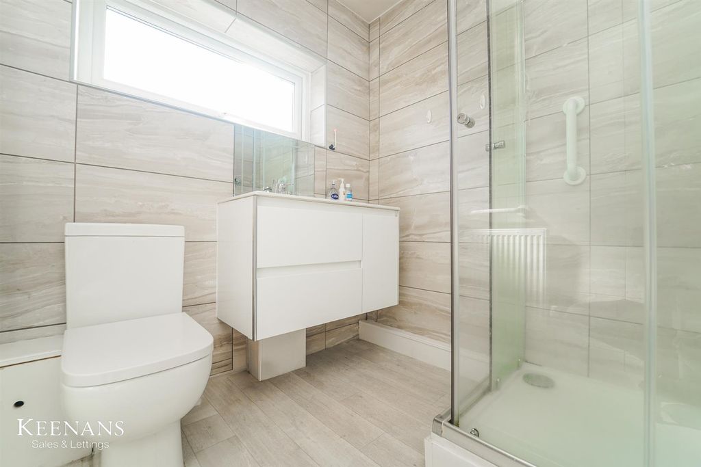 Property photo 3 of 28 5.Jpg