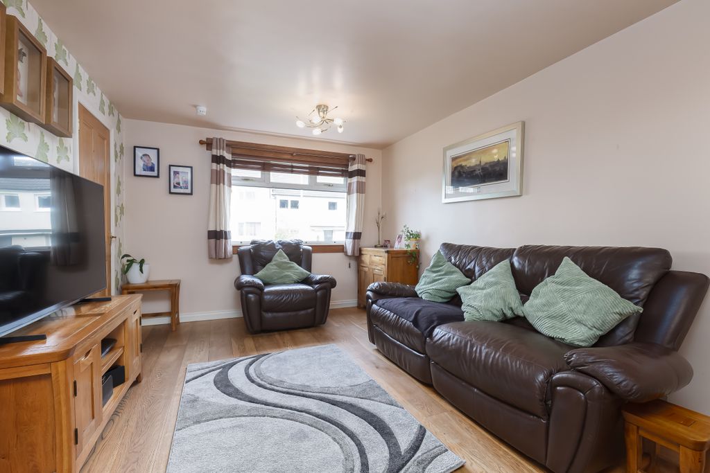 Property photo 2 of 11 Property Image 3