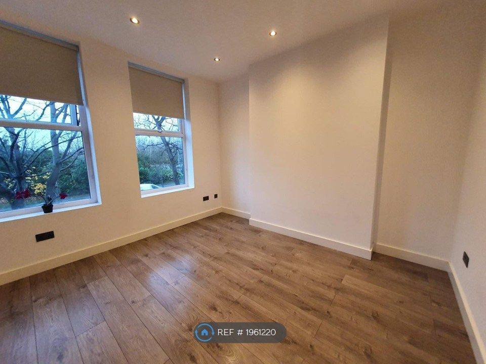 Property photo 1 of 10 Spacious Open Plan Lounge, Dining Room And Kitchen