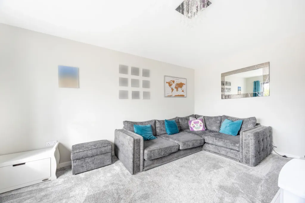 Property photo 3 of 24