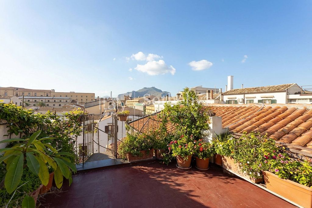 Property photo 2 of 25