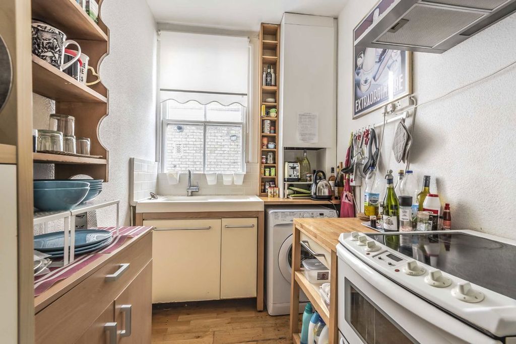 Property photo 3 of 4