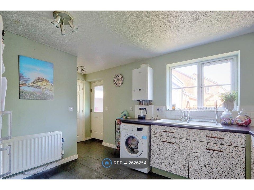 Property photo 2 of 8