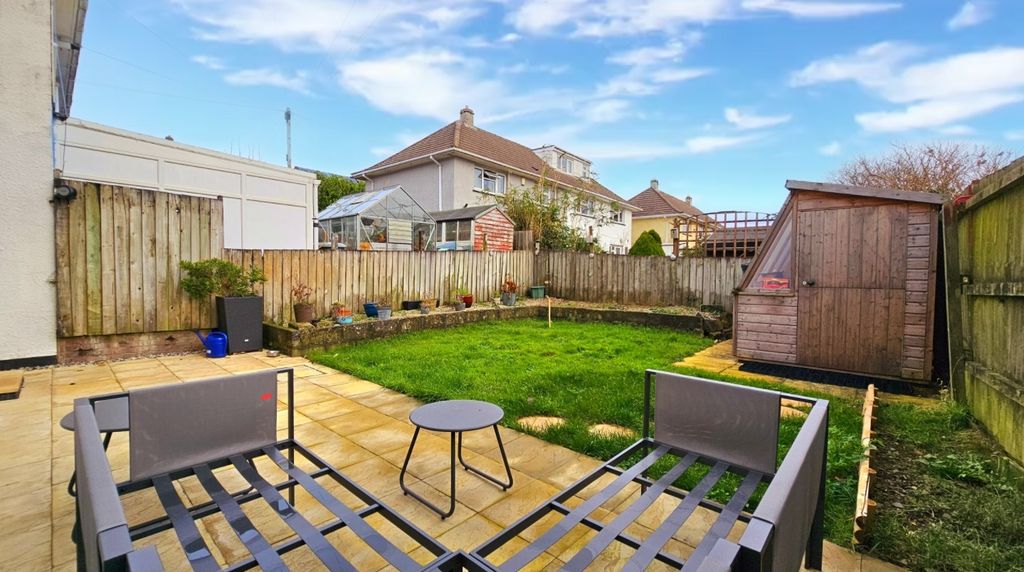 Property photo 3 of 14 Garden