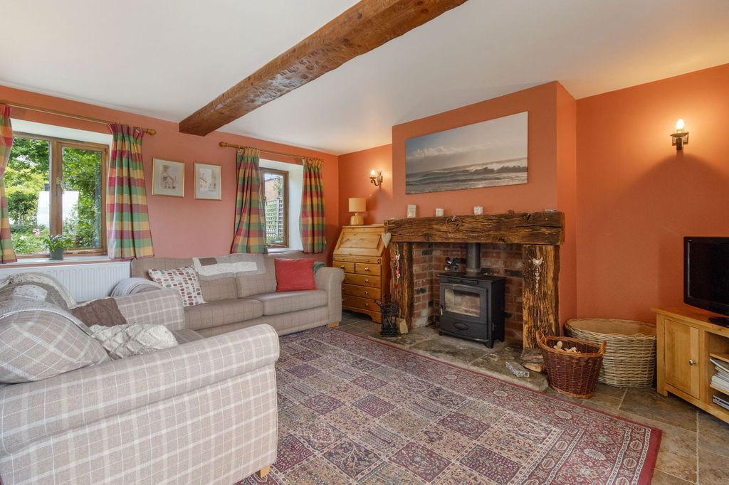 Property photo 3 of 19