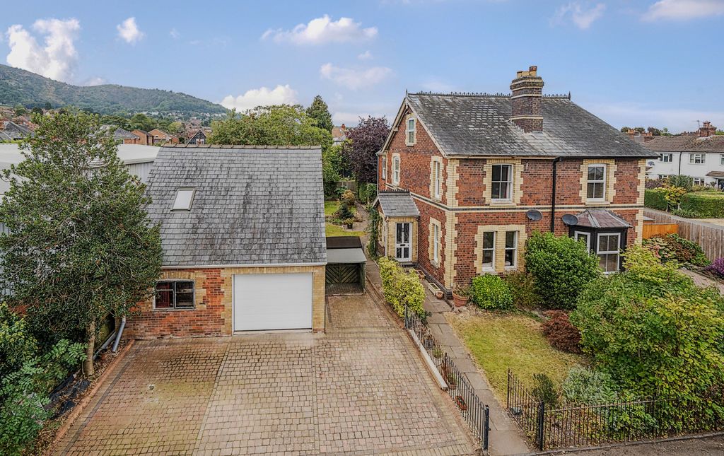 Property photo 1 of 16