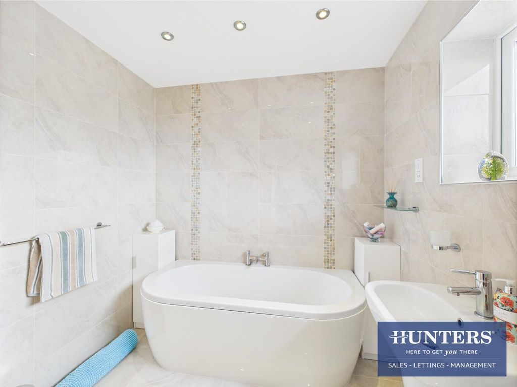 Property photo 3 of 36 Bathroom