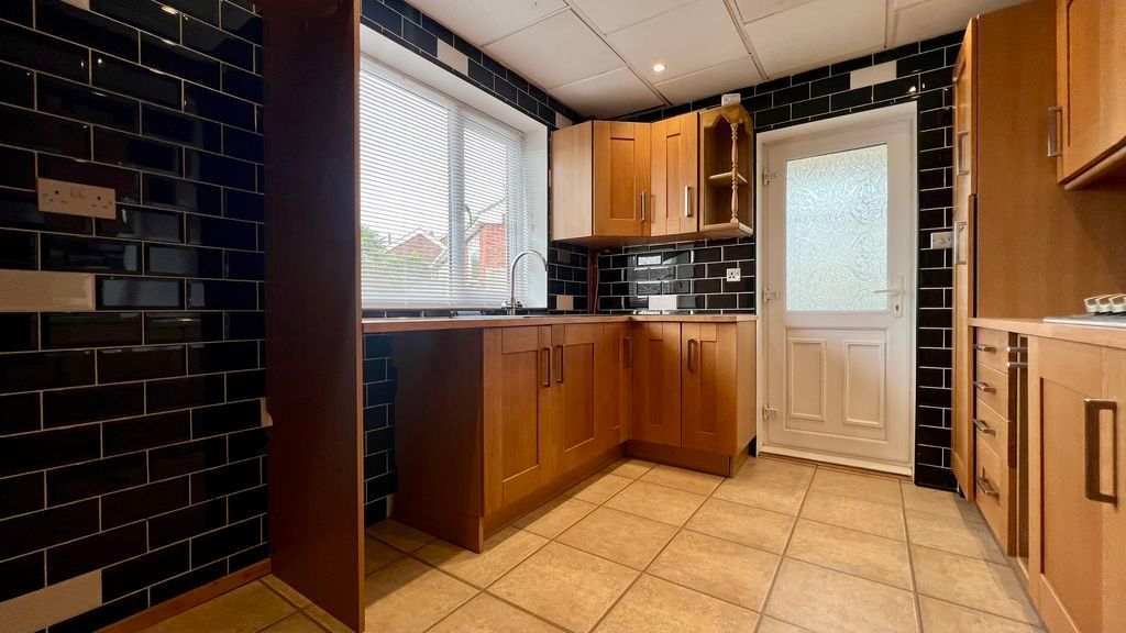 Property photo 3 of 15 Photo 7