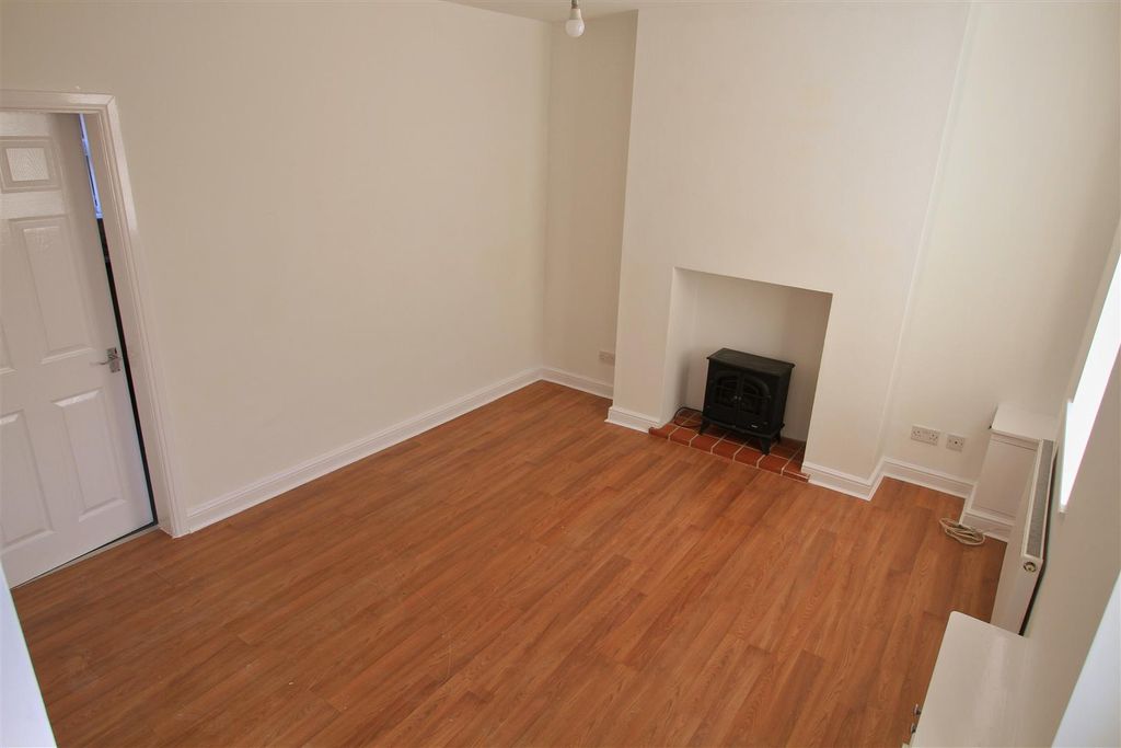 Property photo 2 of 9 Lounge 1.Jpg